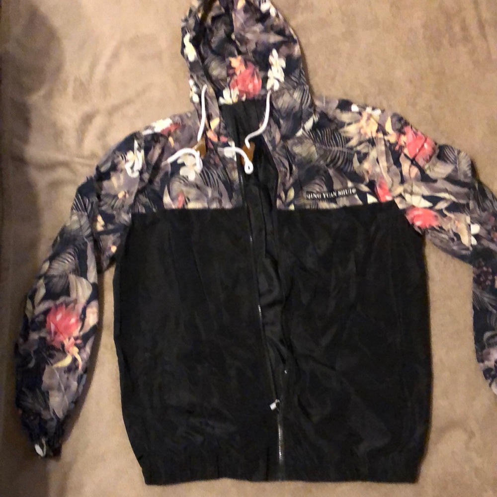 Light windbreaker